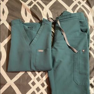 XS Hydrogreen Figs Scrub set - LIMITED color